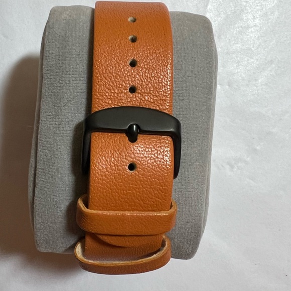 Nevo Smartwatch - Picture 3 of 6